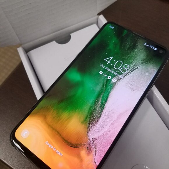 Samsung Galaxy S10e 128GB Unlocked. In good condition !!! - Picture 7 of 9